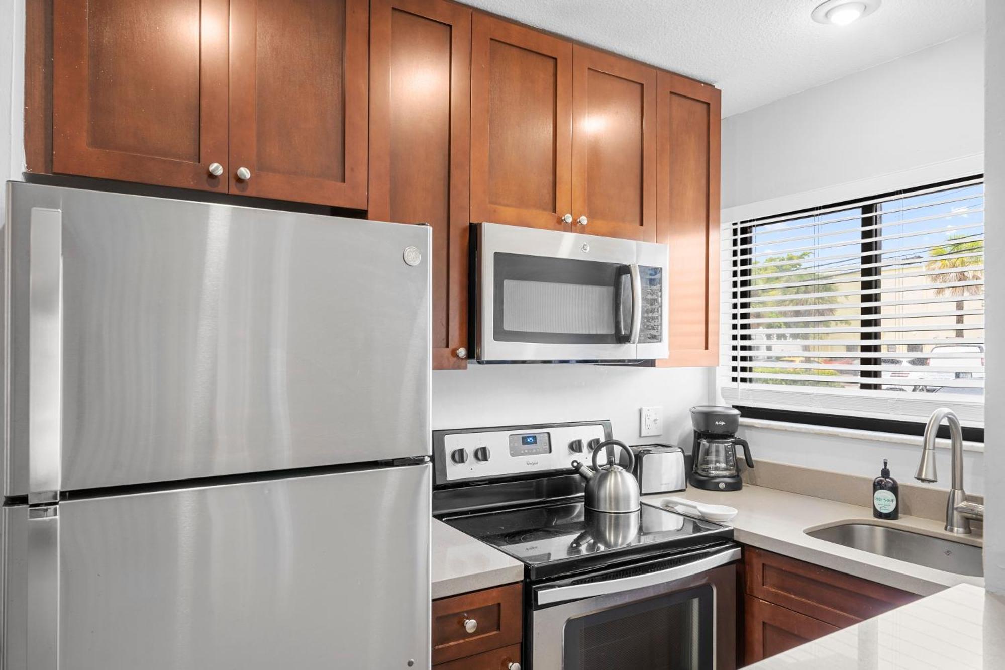 Bayview Apartments By Lowkl Fort Lauderdale Exterior photo